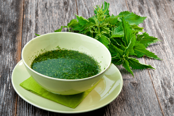 Infusión de hojas de ortiga - Remedios populares para la diabetes